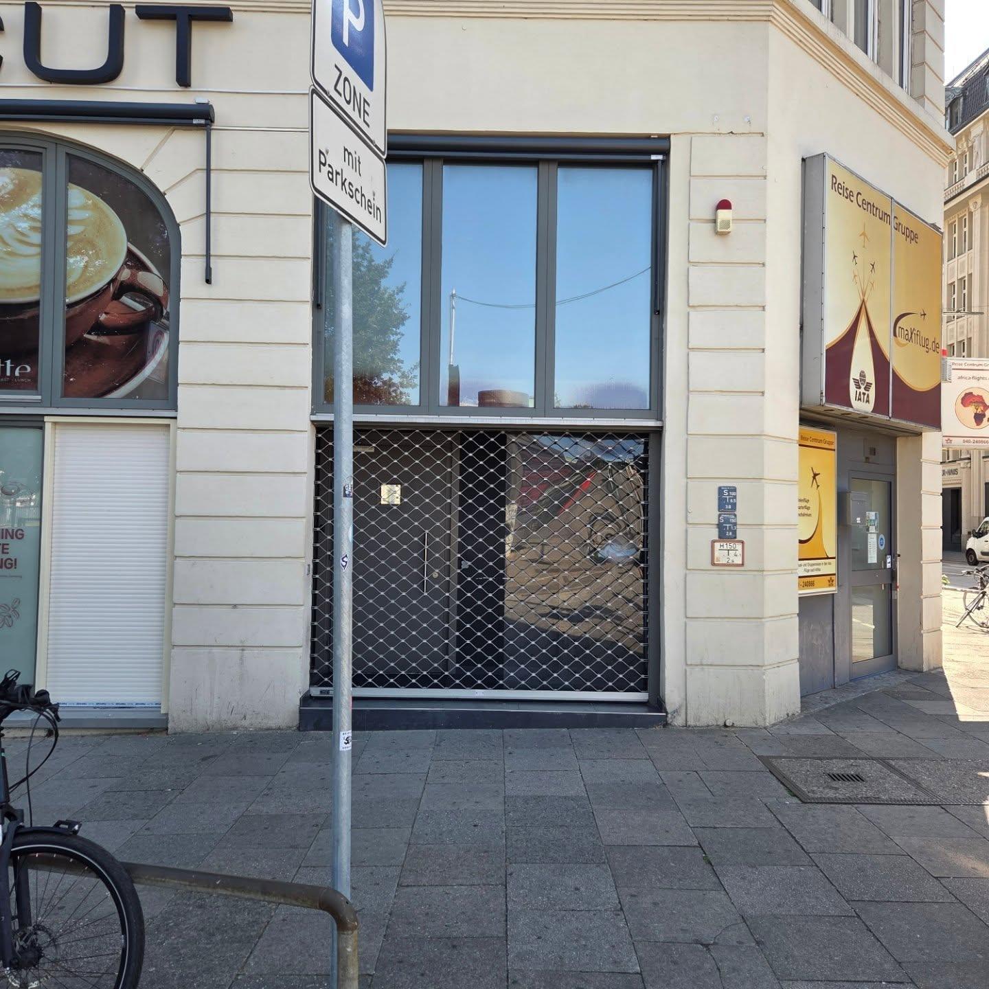 GoldenCut Nightclub Beschilderung Foto 3
