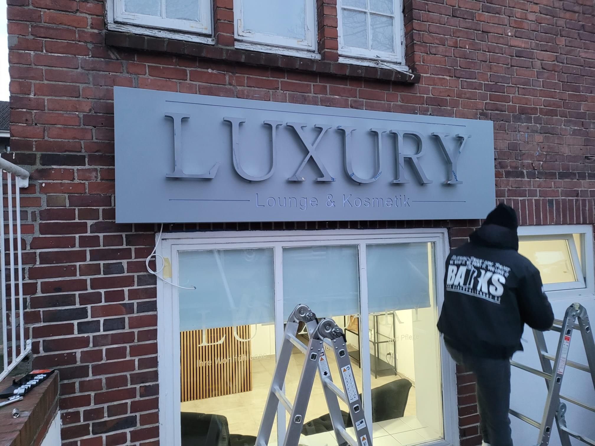 Luxury Beauty Salon Beschriftung